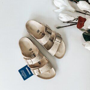 Birkenstock Women's Arizona (NWT)